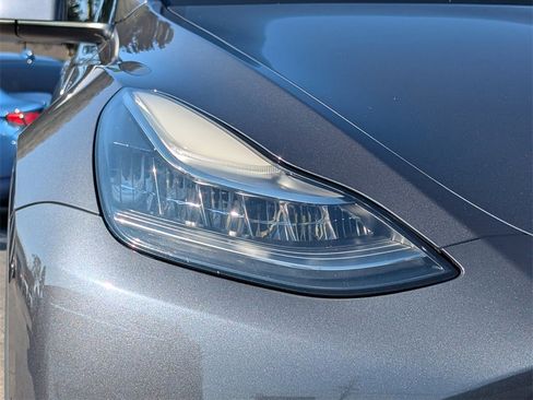 Used 2021 Tesla Model Y 2WD image 27