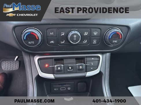 Certified 2022 GMC Terrain SLT image 13