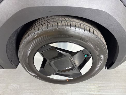 New 2026 Kia EV9 Light RWD image 11