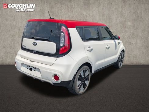 Used 2019 Kia Soul + FWD image 7