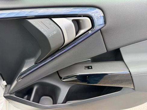 Used 2026 BMW X3 xDrive30 w/ M Sport Package image 29