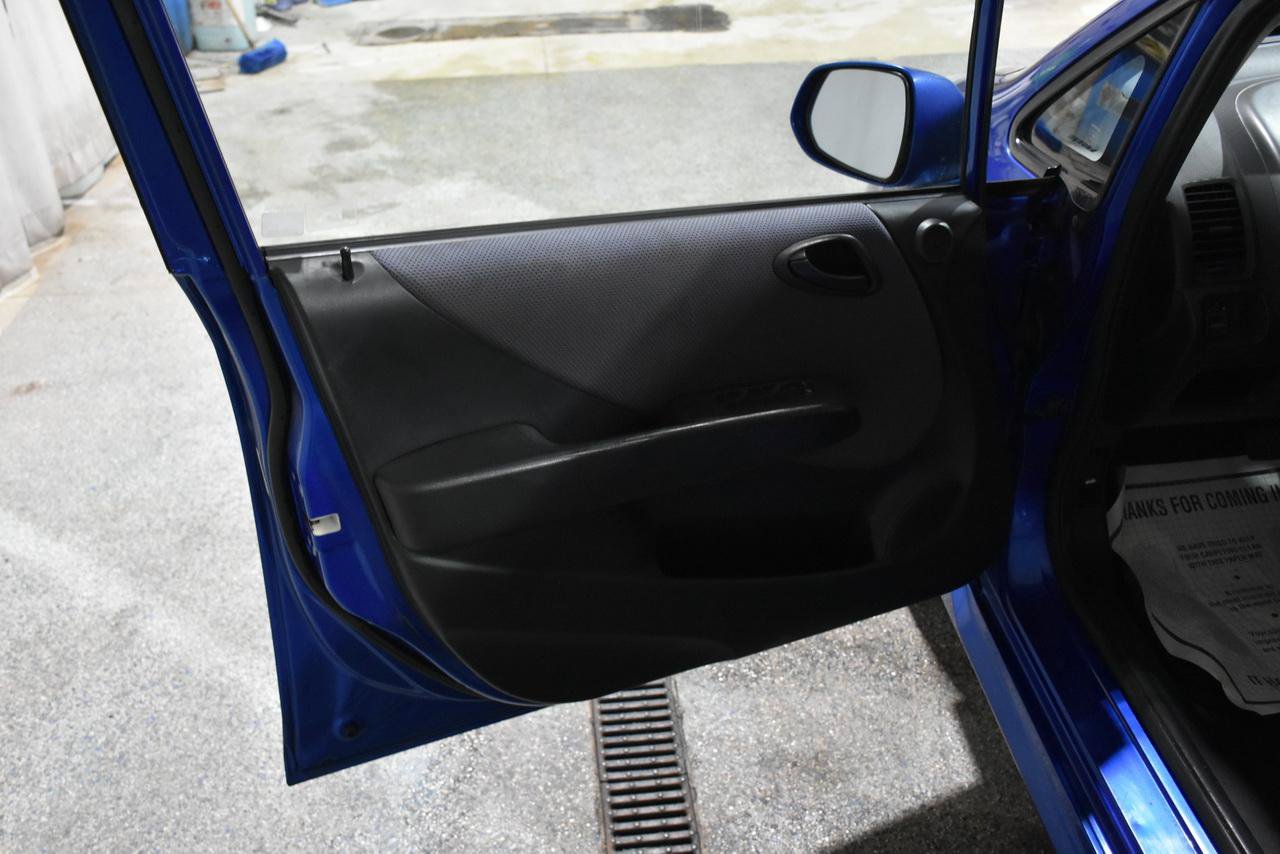 Used 2007 Honda Fit Sport image 9