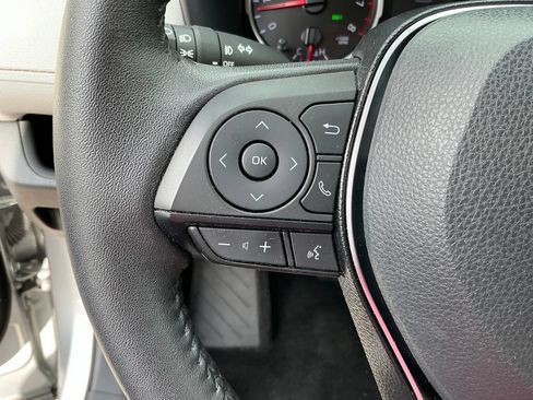 Used 2021 Toyota RAV4 XLE Premium AWD/4WD image 25