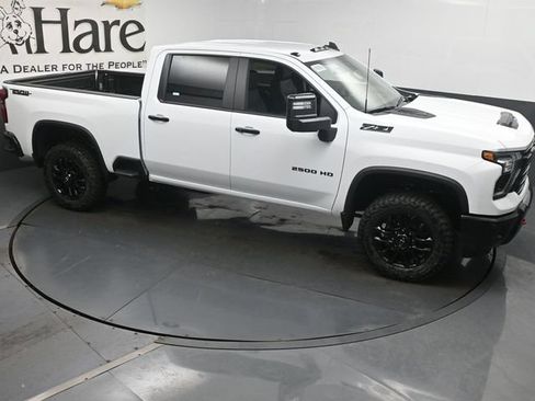 New 2026 Chevrolet Silverado 2500 LT w/ Trail Boss Package AWD/4WD image 16