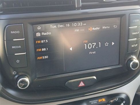 Certified 2023 Kia Soul LX w/ LX Technology Package image 16