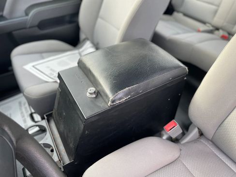 Used 2015 Chevrolet Silverado 2500 W/T w/ Snow Plow Prep Package image 30