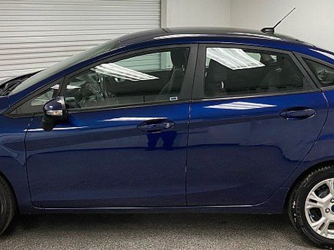 Used 2016 Ford Fiesta SE image 8