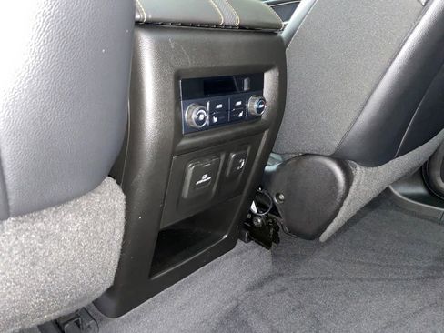 Used 2018 Chevrolet Traverse Premier w/ Redline Edition image 31