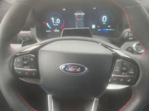 Certified 2025 Ford Explorer ST image 7