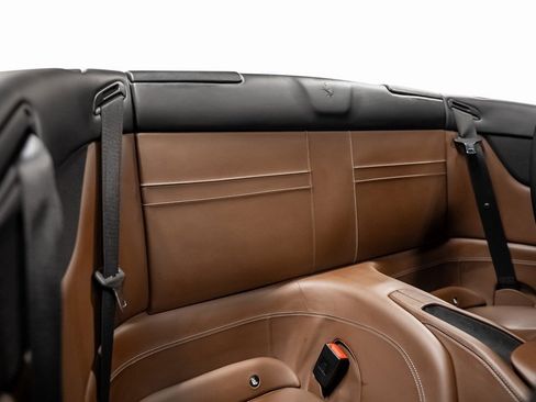 Used 2015 Ferrari California T image 37