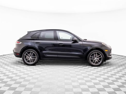 Certified 2026 Porsche Macan AWD/4WD image 7