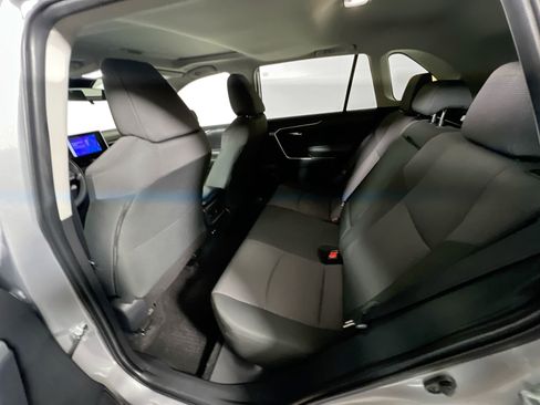 Used 2024 Toyota RAV4 XLE w/ Convenience Package FWD image 29