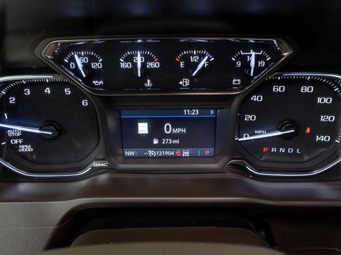 Used 2021 GMC Sierra 1500 SLT w/ SLT Premium Plus Package AWD/4WD image 29