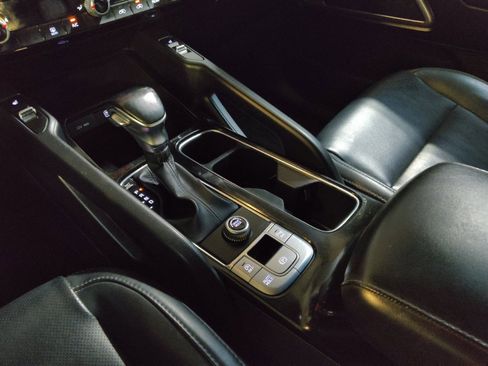 Used 2020 Kia Telluride S w/ S 8 Passenger Seating Package FWD image 26