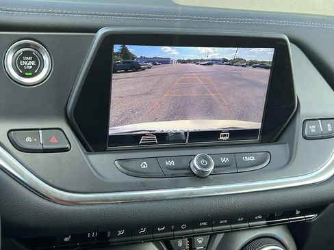 Used 2021 Chevrolet Blazer LT FWD image 24
