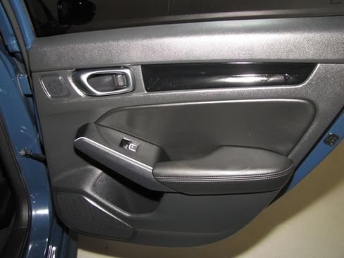Certified 2025 Honda Civic Sport Touring image 20