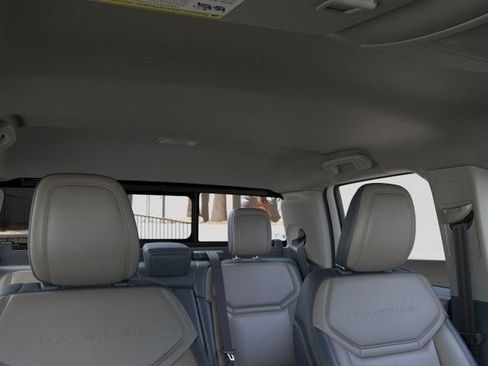 New 2025 Ford Maverick Lariat w/ 4K Tow Package AWD/4WD image 12