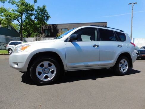 Used 2007 Toyota RAV4 4WD image 4