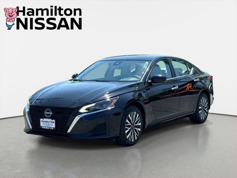 Used 2024 Nissan Altima 2.5 SV w/ SV Premium Package AWD/4WD image 5