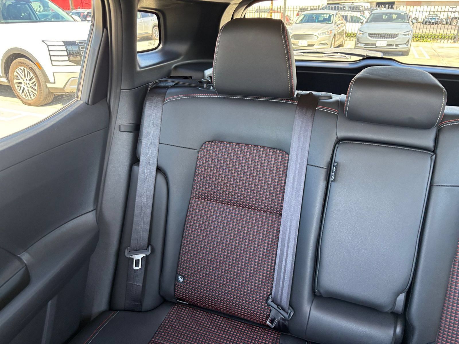Used 2026 Nissan Kicks SR AWD/4WD image 39