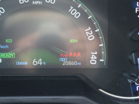 Used 2023 Toyota RAV4 SE image 26