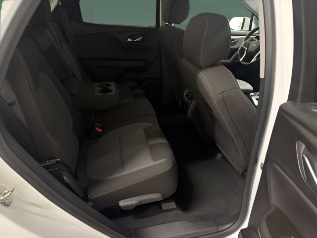Used 2025 Chevrolet Blazer LT FWD image 13