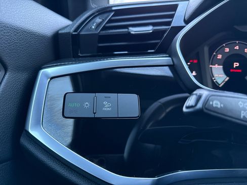 Used 2023 Audi Q3 2.0T Premium Plus image 35