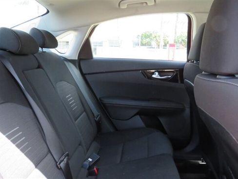 Used 2019 Kia Forte S FWD image 17