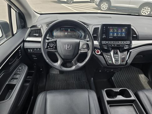 Used 2024 Honda Odyssey Touring image 15