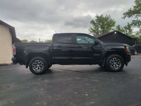 Used 2021 GMC Canyon AT4 w/ Driver Alert Package AWD/4WD image 4