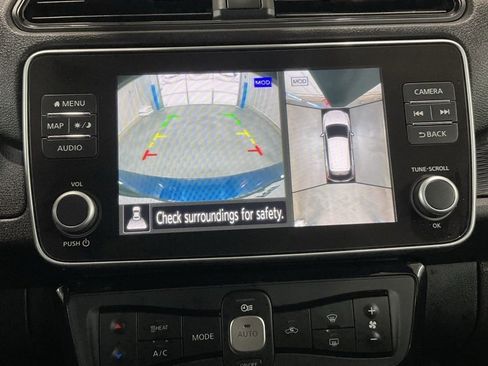 Used 2025 Nissan Leaf SV Plus image 18