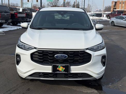 Used 2023 Ford Escape ST-Line Elite image 3