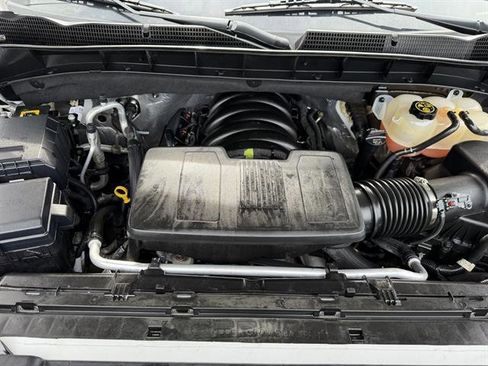 Used 2024 GMC Sierra 1500 SLT image 10