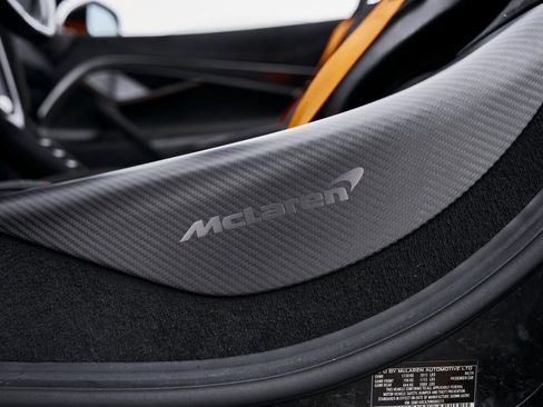Used 2024 McLaren 750S image 35