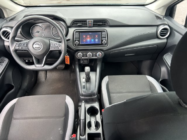Used 2025 Nissan Versa S FWD image 27