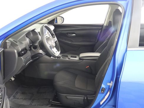 Used 2025 Nissan Sentra SV FWD image 22