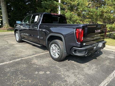Used 2022 GMC Sierra 1500 Denali image 8