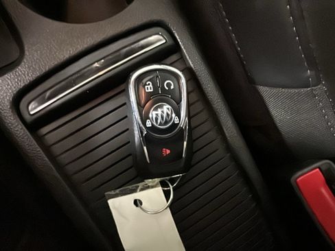 Used 2020 Buick Encore Preferred FWD image 24