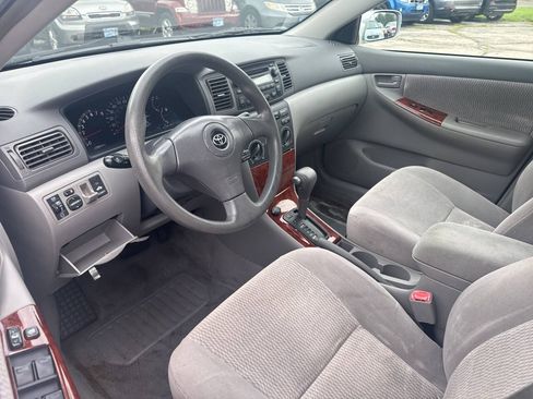 Used 2005 Toyota Corolla LE w/ Audio Value Pkg FWD image 14