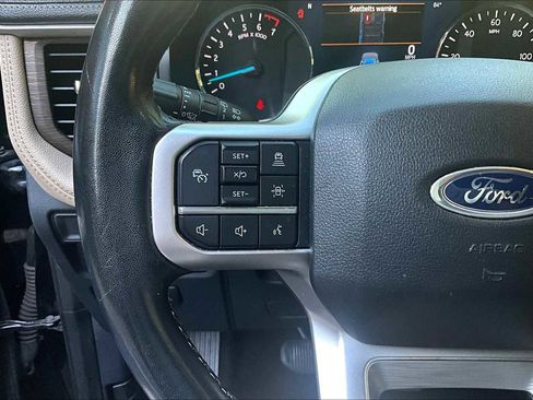 Used 2023 Ford Expedition Limited image 45