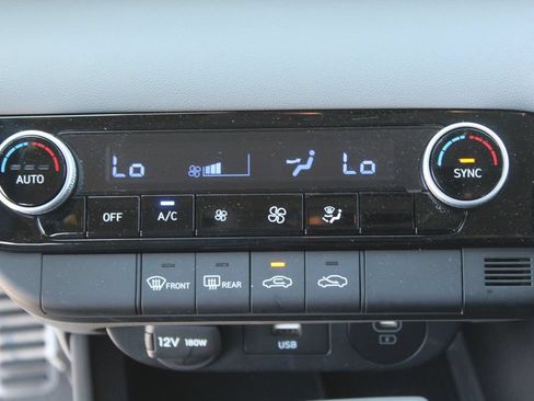 Used 2025 Hyundai Elantra Sport FWD image 21