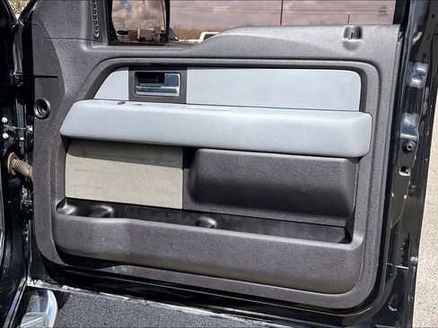 Used 2012 Ford F150 XLT w/ XLT Chrome Pkg image 27
