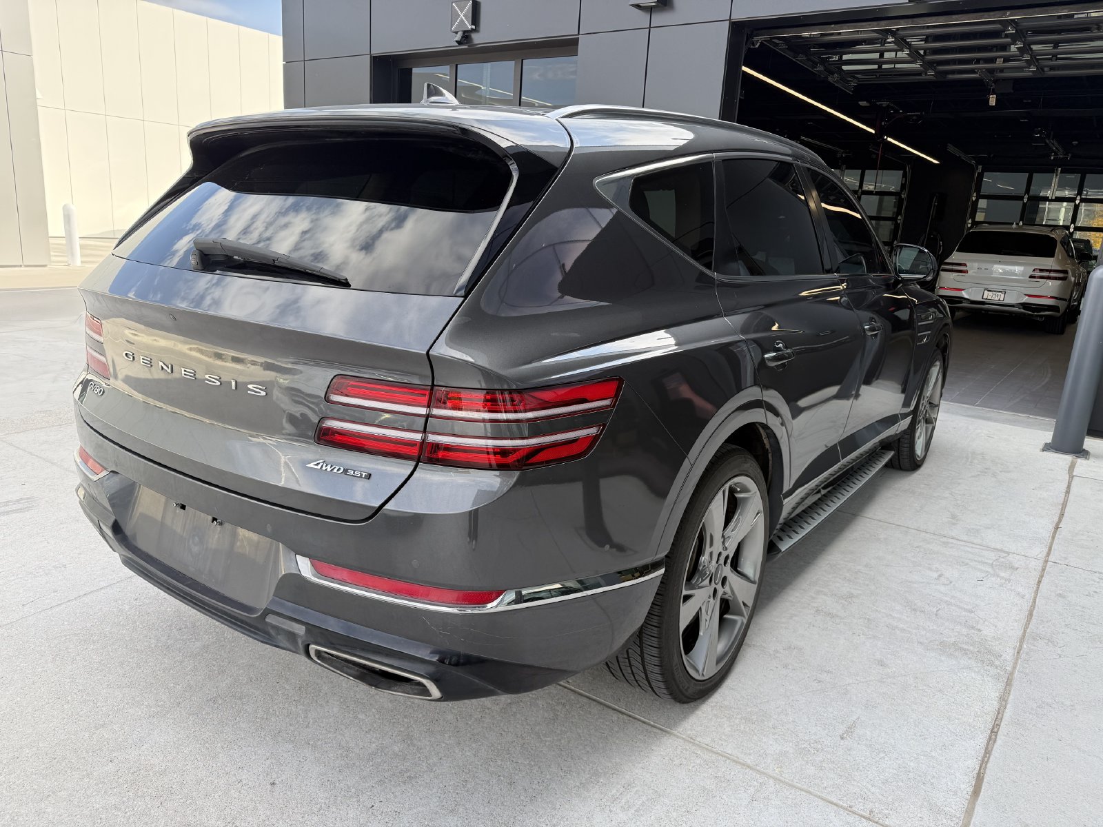 Used 2021 Genesis GV80 3.5T w/ Prestige Package 07 AWD/4WD image 4