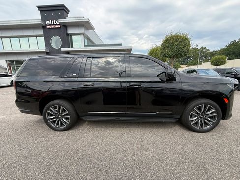 Used 2023 Cadillac Escalade ESV Sport w/ LPO, ONYX Package RWD image 8
