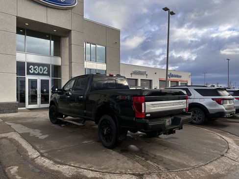 Used 2022 Ford F350 Platinum image 3
