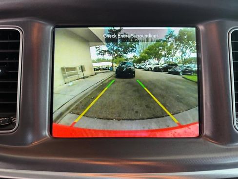 Used 2020 Dodge Charger Scat Pack RWD image 10