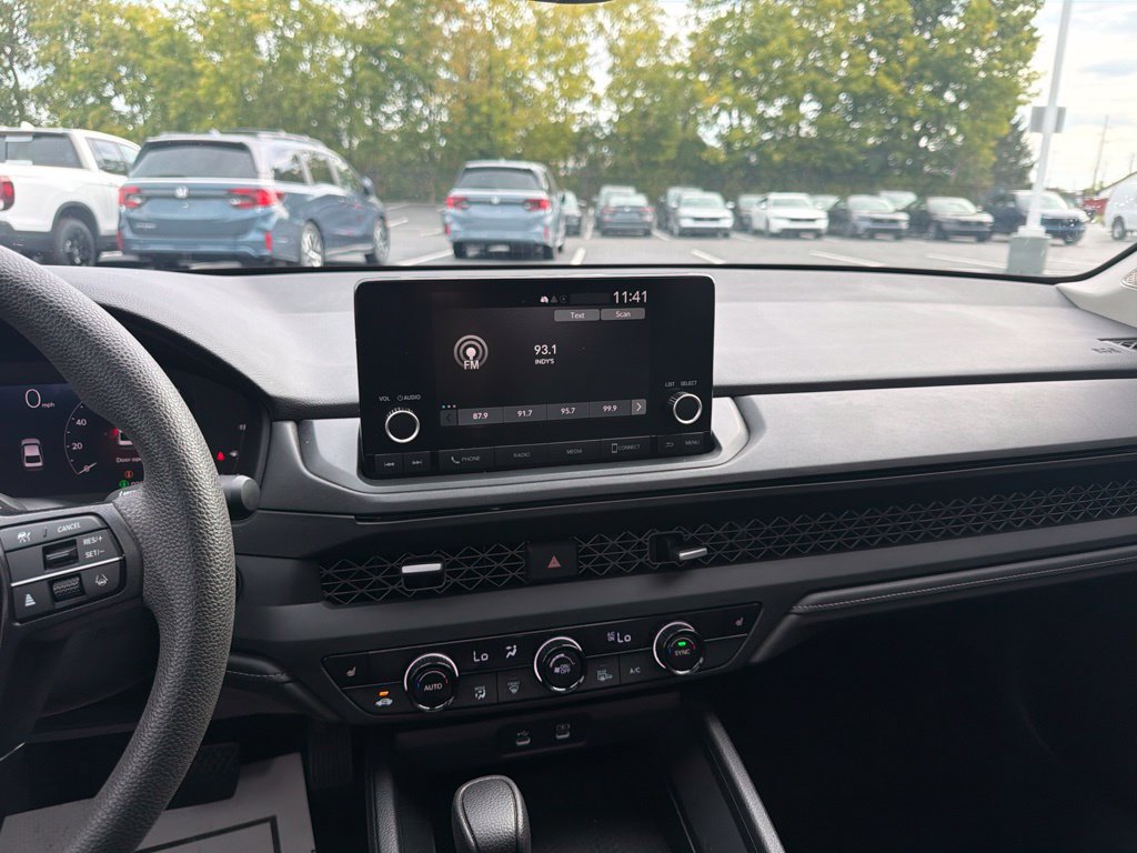 Used 2023 Honda Accord EX image 15