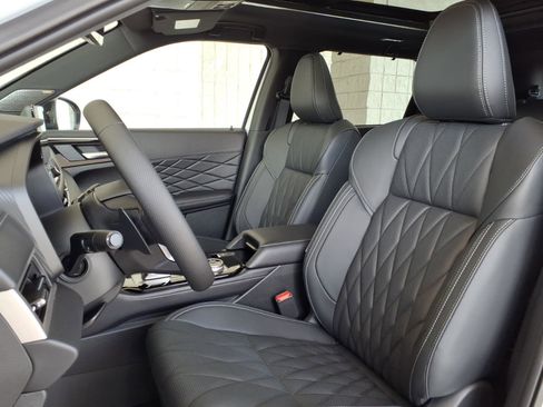 New 2026 Mitsubishi Outlander SEL Black Edition FWD image 4