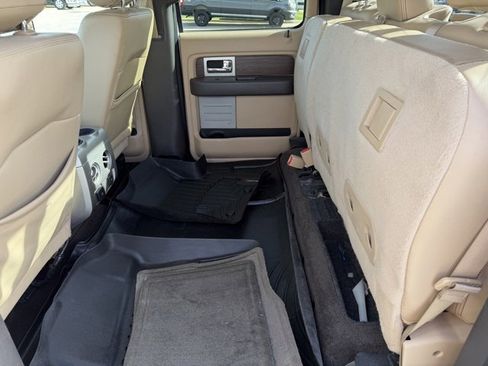 Used 2014 Ford F150 Lariat w/ Lariat Chrome Package image 19