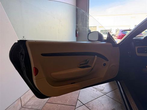 Used 2010 Maserati GranTurismo Convertible image 35